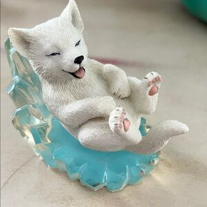 SNOW FOX FIGURINE